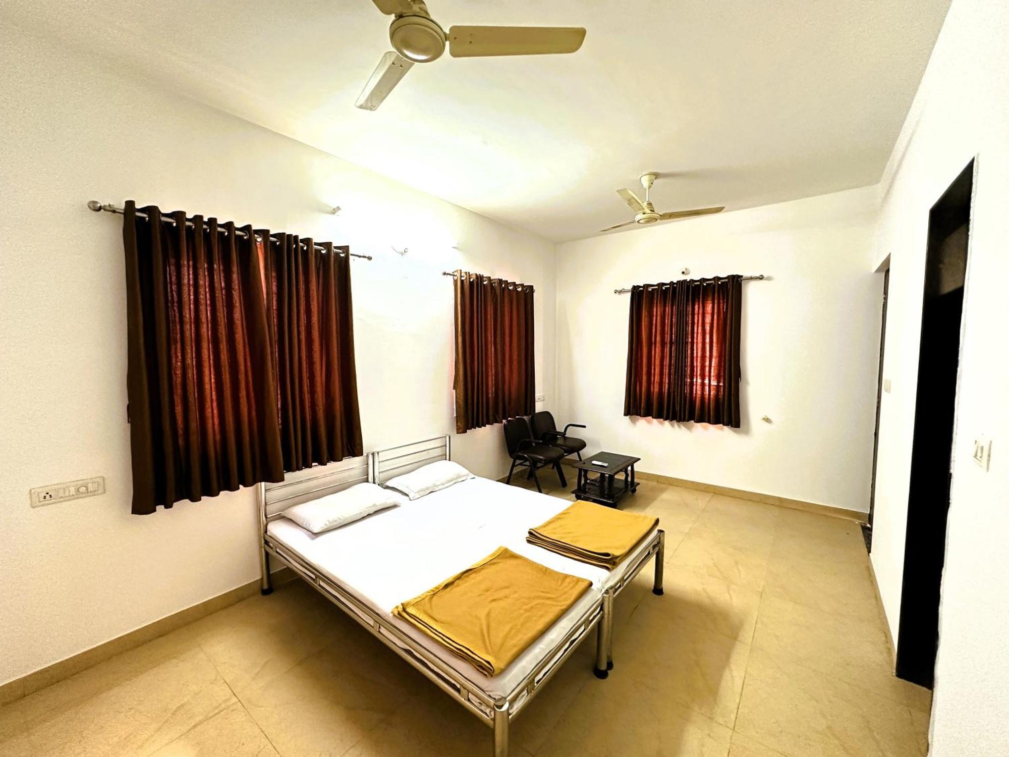Hotel Ranjan Vadi Bhuj Exterior foto