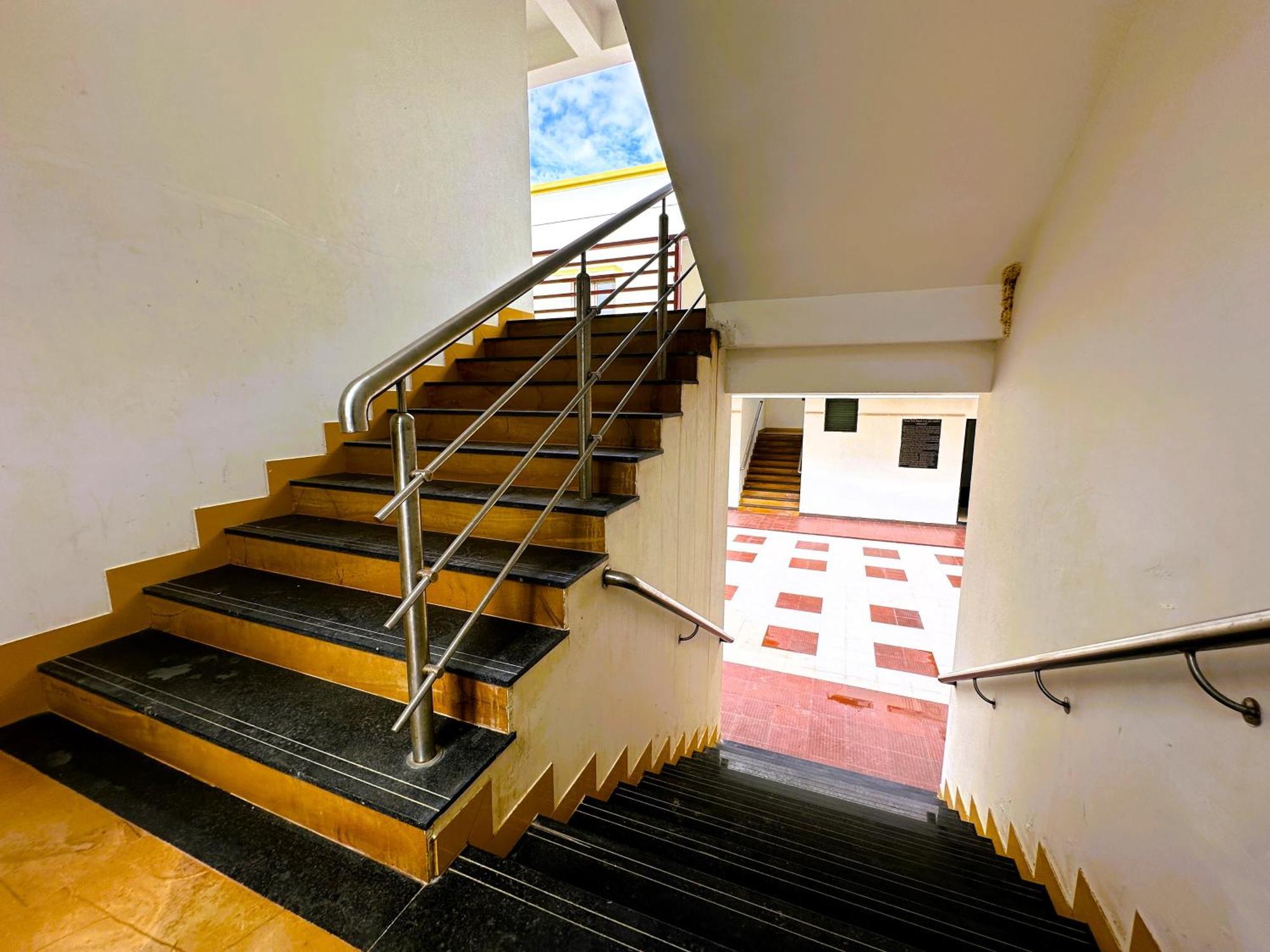 Hotel Ranjan Vadi Bhuj Exterior foto