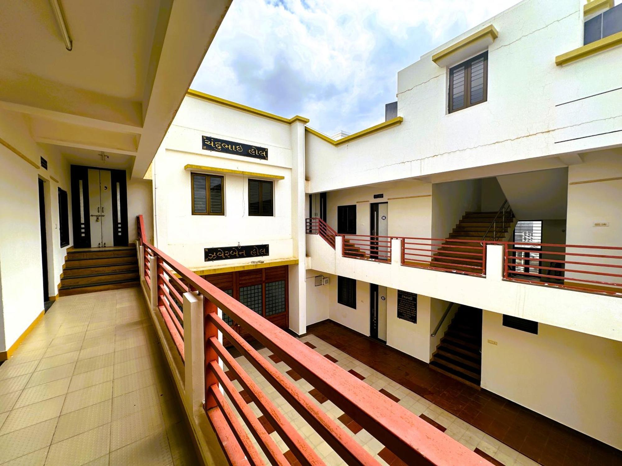 Hotel Ranjan Vadi Bhuj Exterior foto